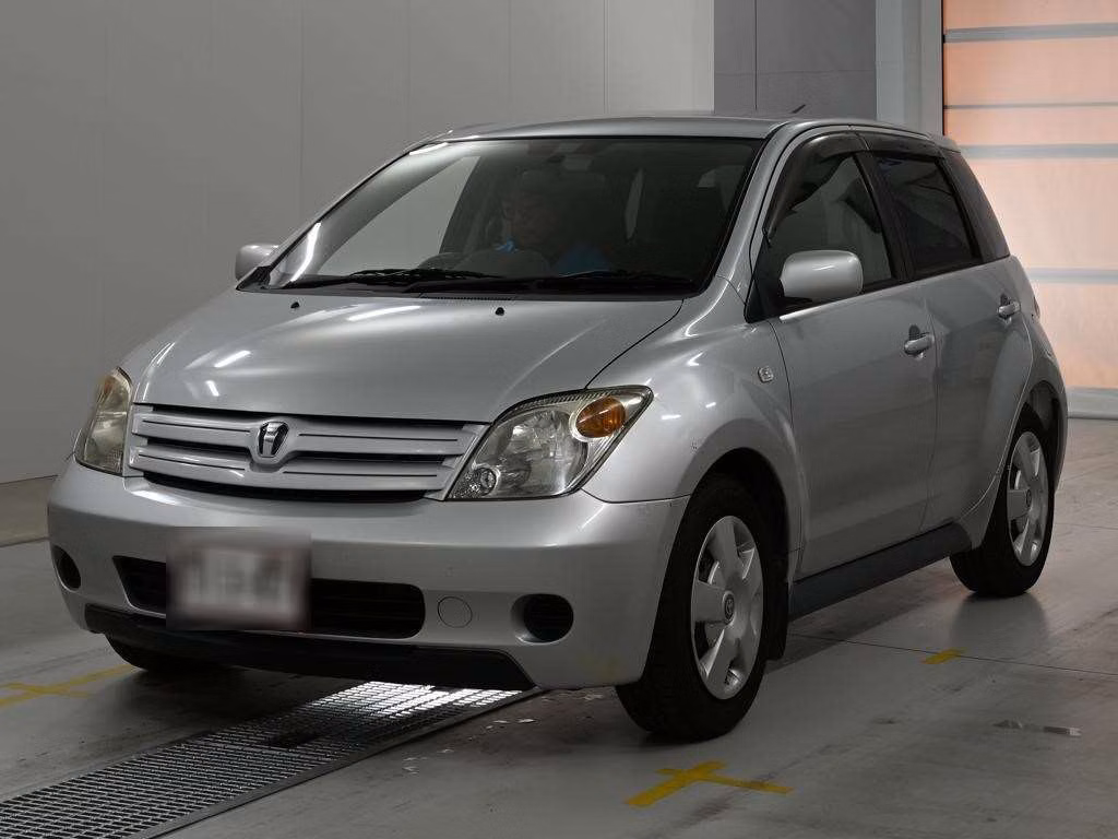 TOYOTA IST