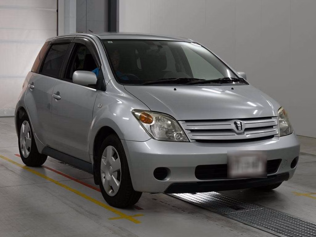 TOYOTA IST