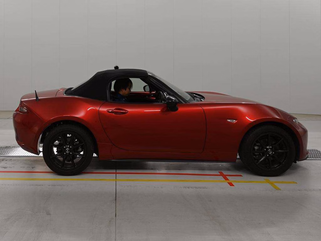 MAZDA MX-5