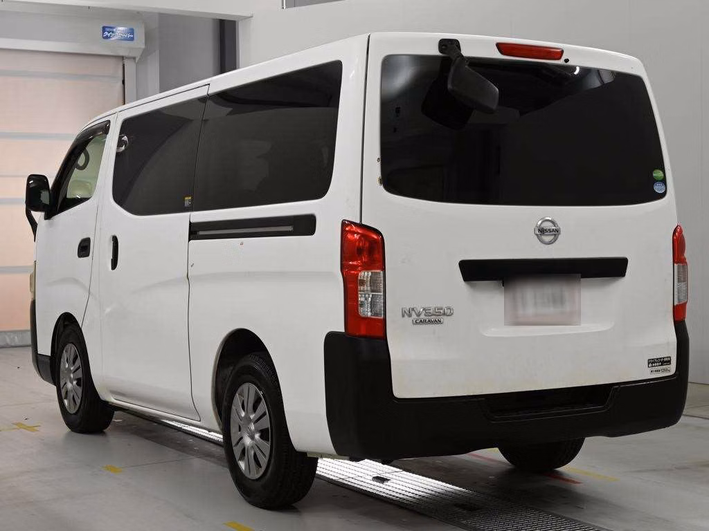 NISSAN NV350 CARAVAN