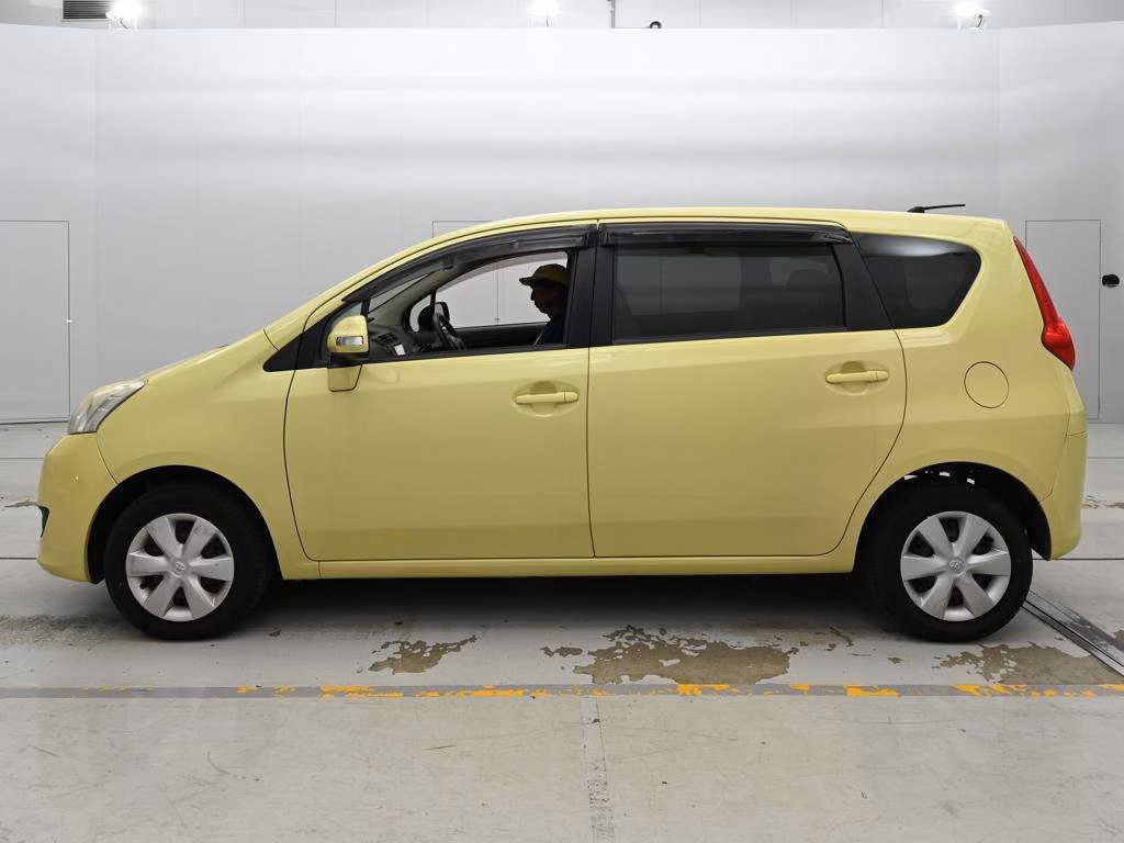 TOYOTA PASSO SETTE