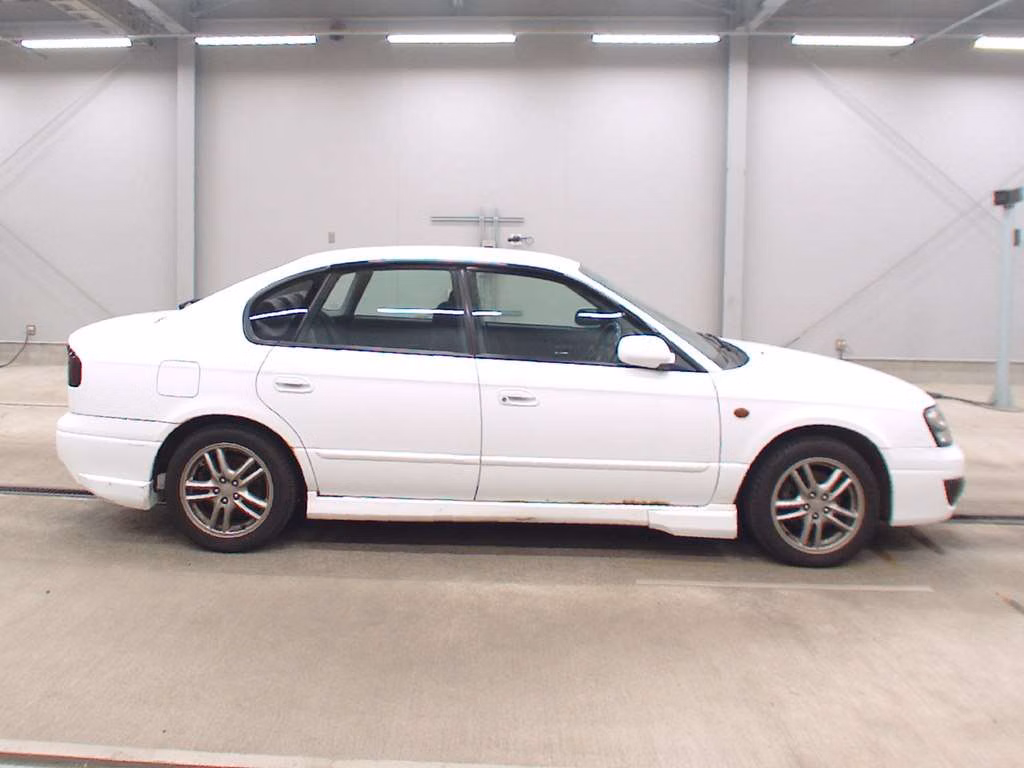 SUBARU LEGACY B4