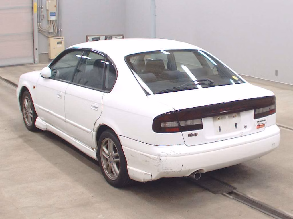 SUBARU LEGACY B4