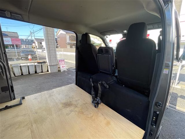 NISSAN CARAVAN