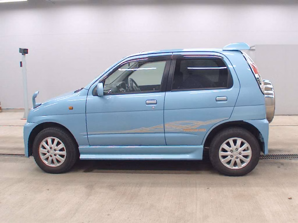 DAIHATSU TERIOS KID