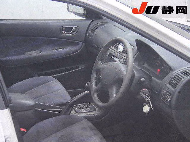 MITSUBISHI GALANT