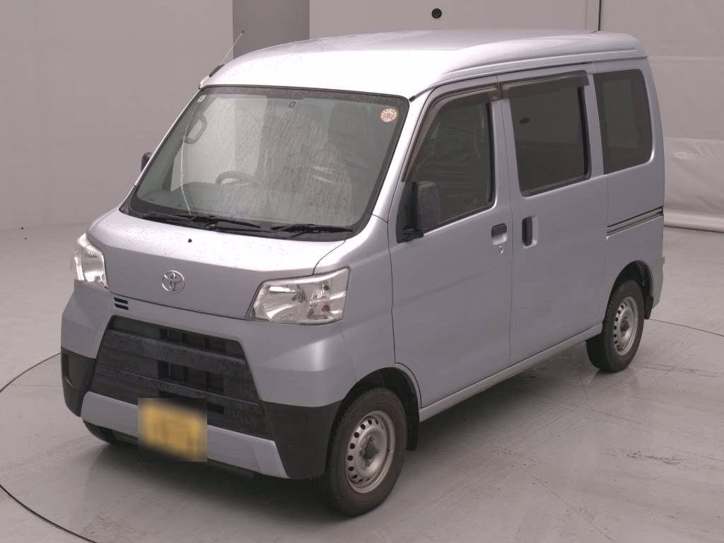 TOYOTA PIXIS VAN
