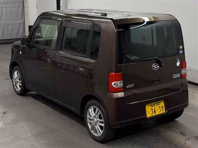 DAIHATSU MOVE CONTE