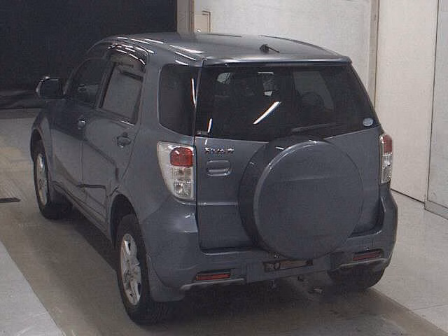TOYOTA RUSH