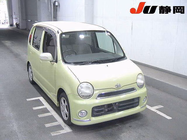 DAIHATSU MOVE LATTE