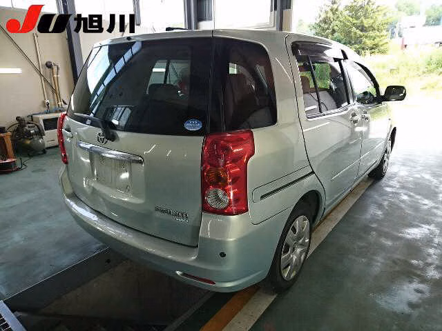TOYOTA RAUM