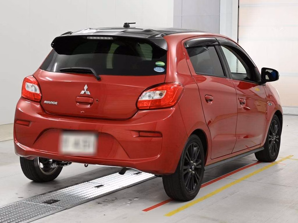 MITSUBISHI MIRAGE