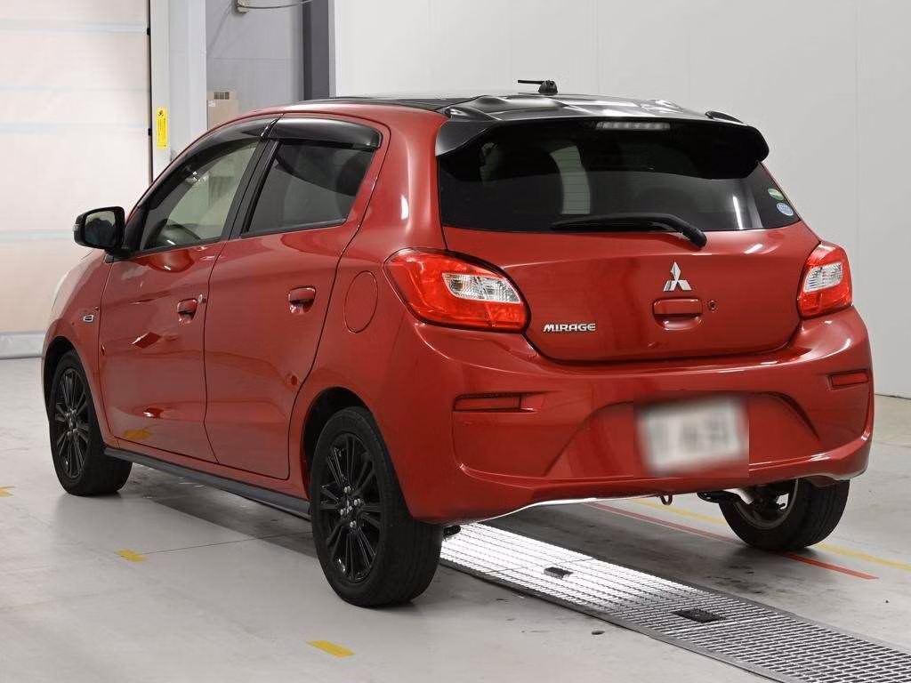 MITSUBISHI MIRAGE