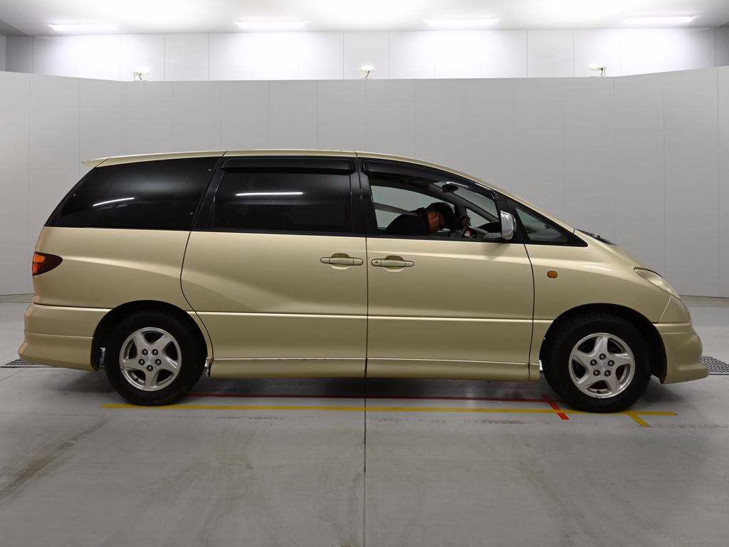 TOYOTA ESTIMA
