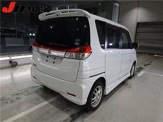 MITSUBISHI DELICA D:2
