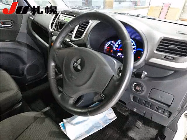 MITSUBISHI DELICA D:2