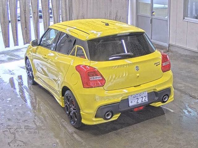 SUZUKI SWIFT