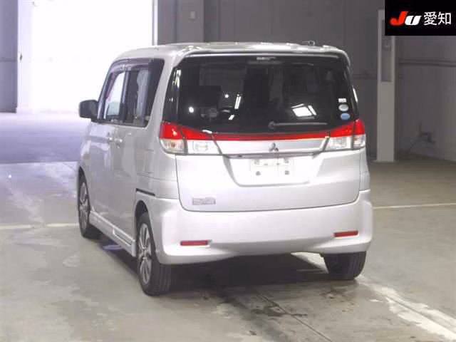 MITSUBISHI DELICA D:2