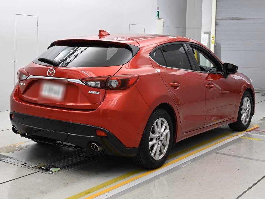 MAZDA AXELA