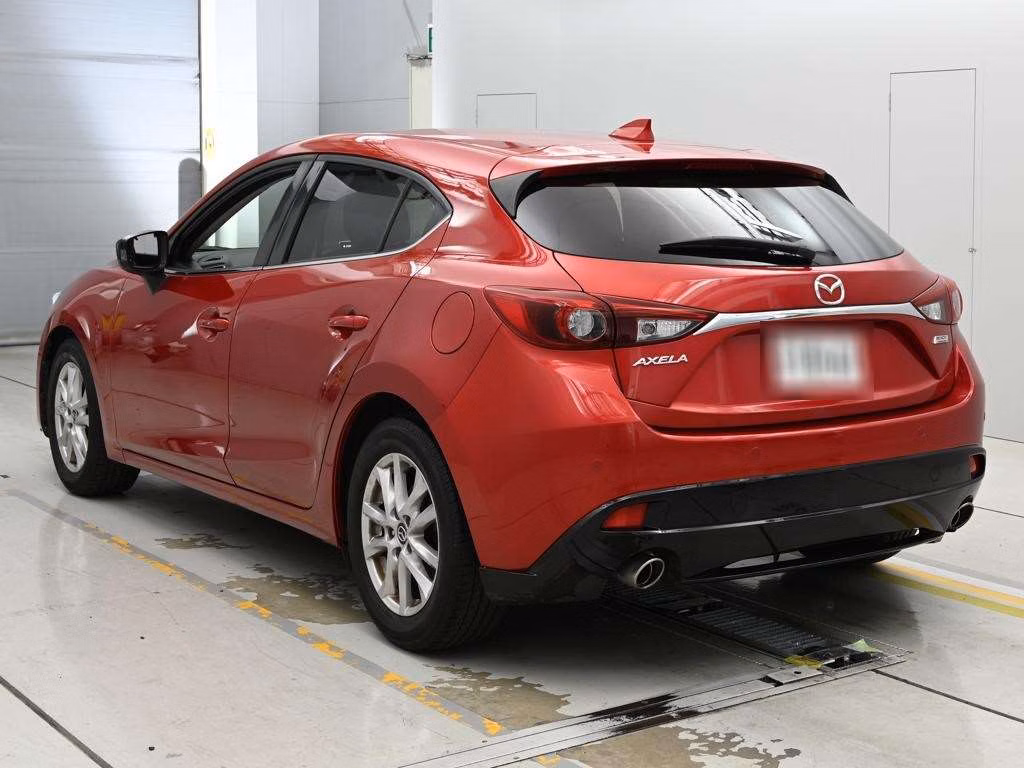MAZDA AXELA