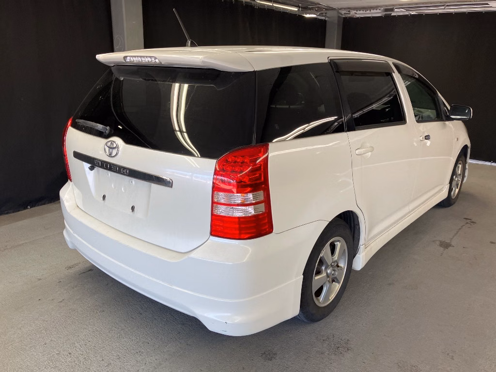 TOYOTA WISH
