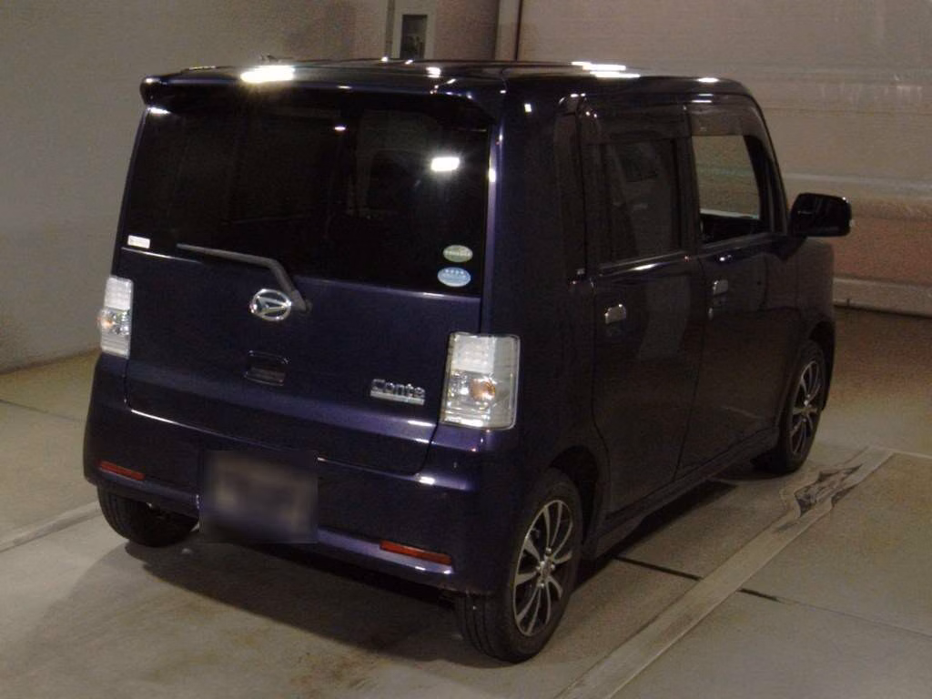 DAIHATSU MOVE CONTE