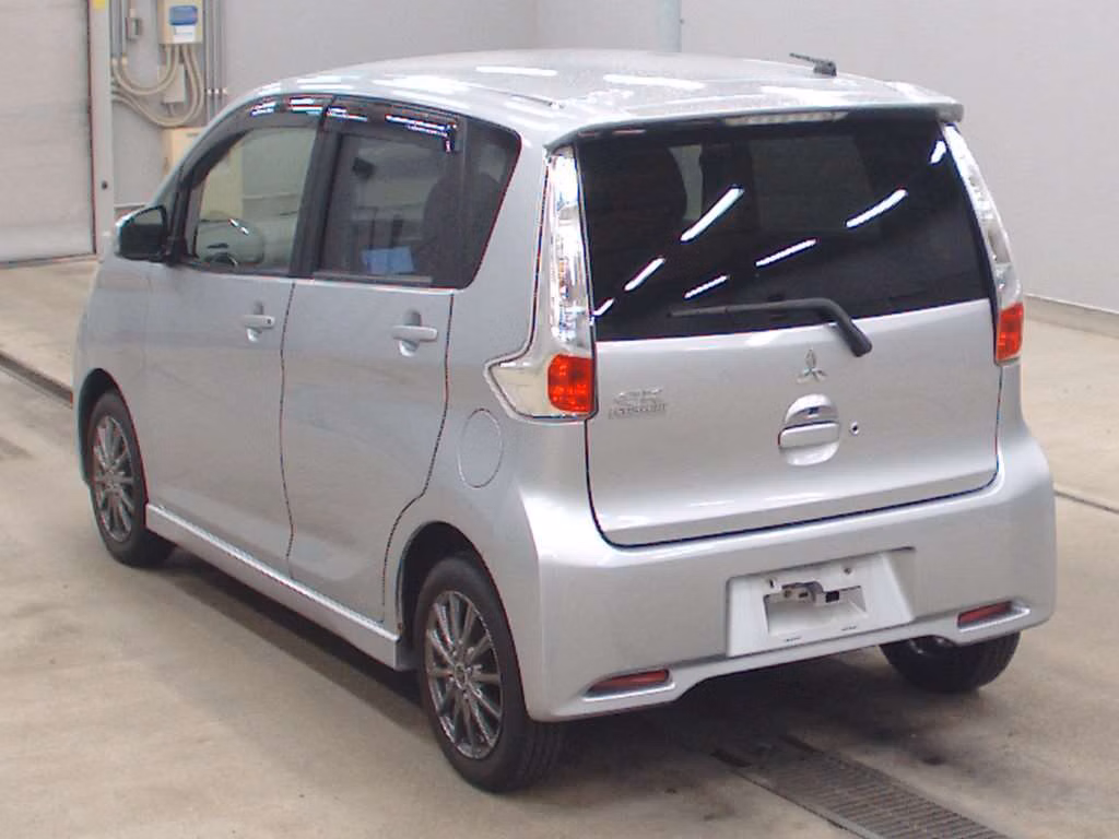 MITSUBISHI EK CUSTOM