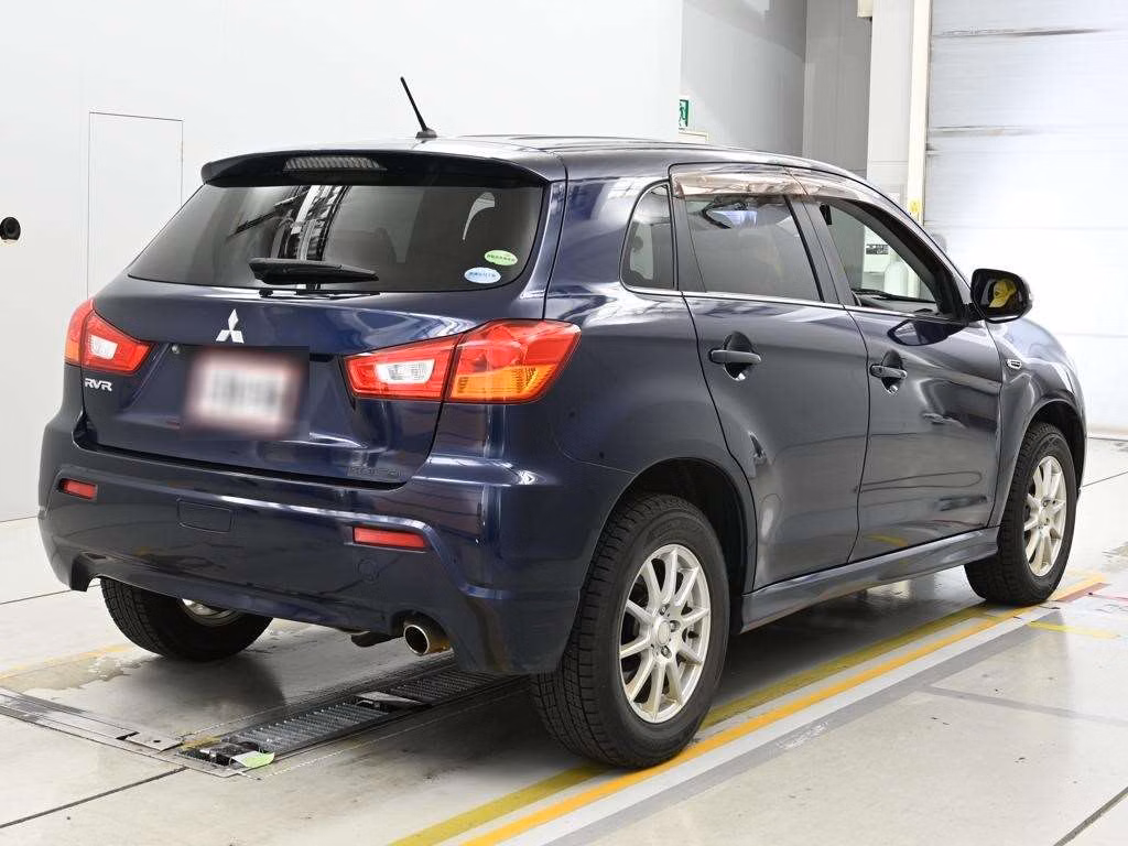 MITSUBISHI RVR
