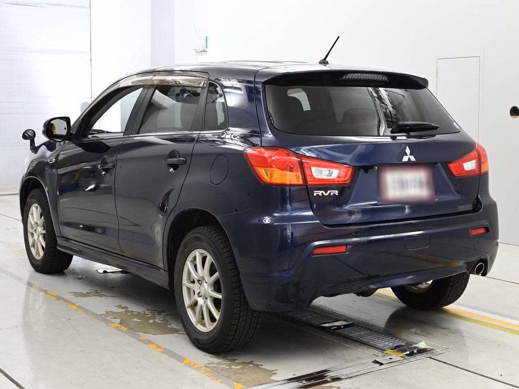 MITSUBISHI RVR