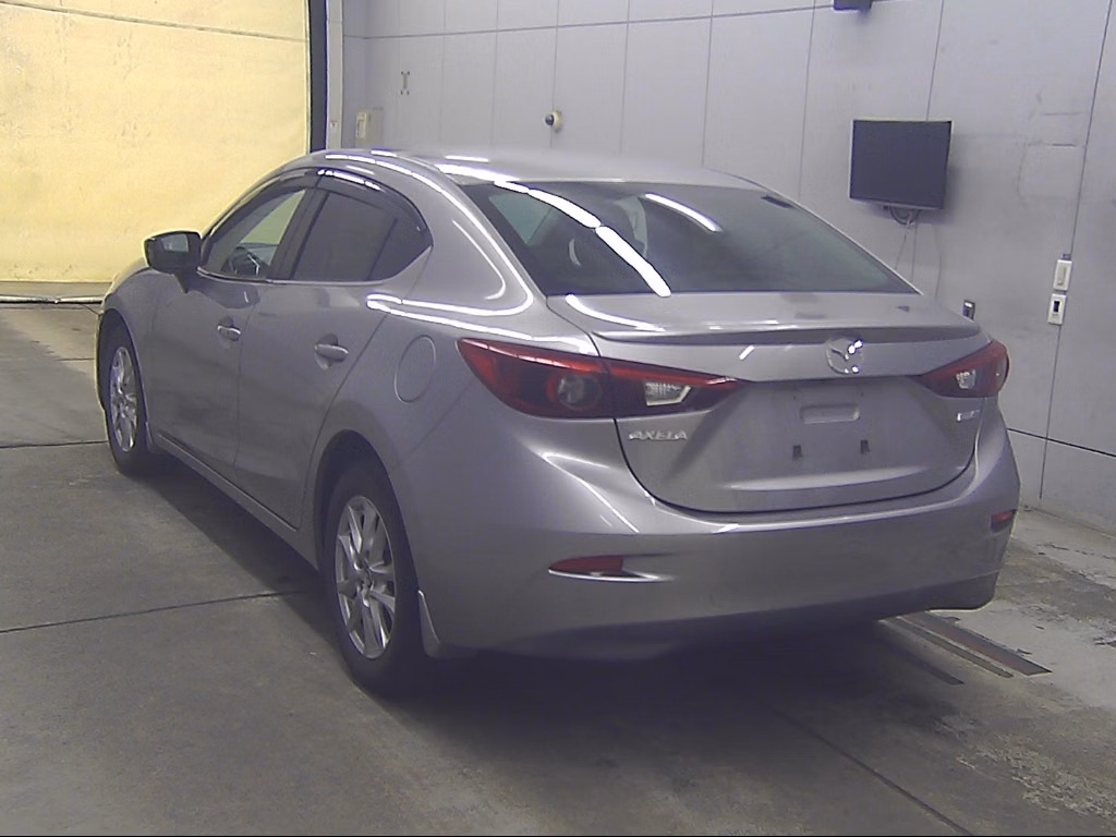 MAZDA AXELA