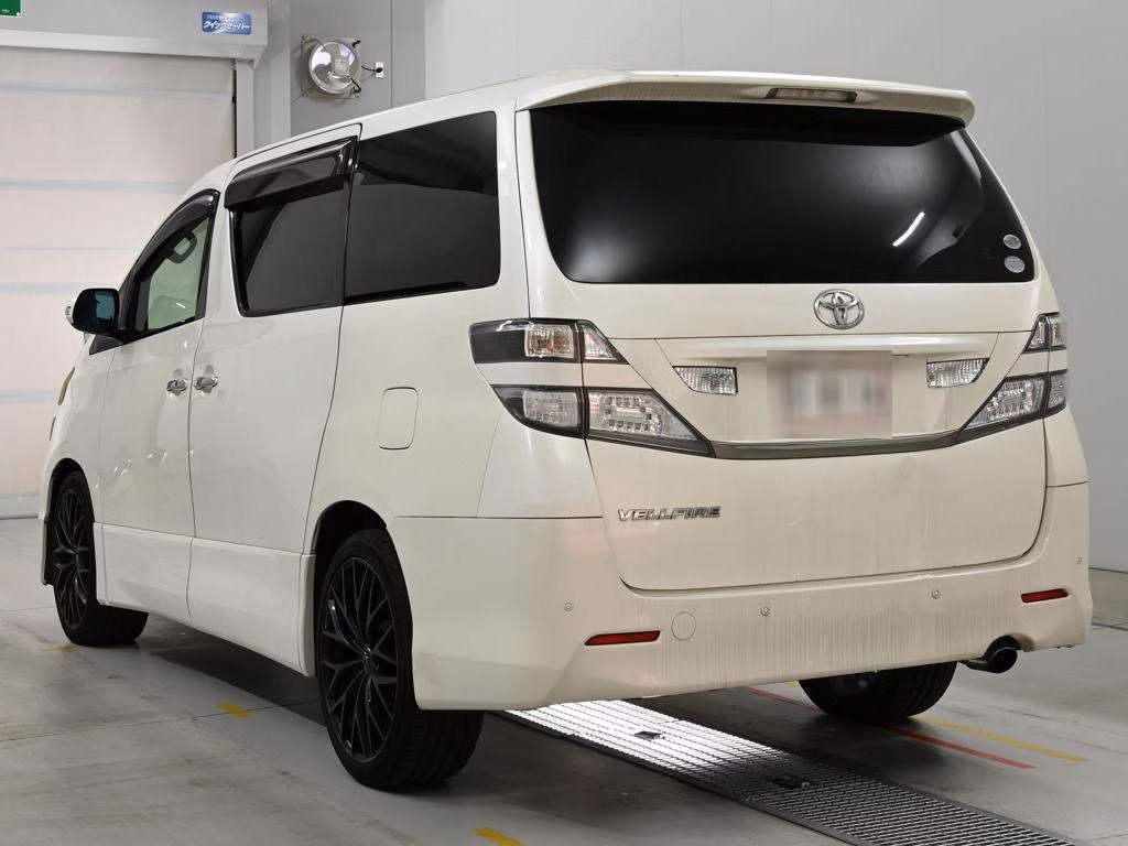 TOYOTA VELLFIRE