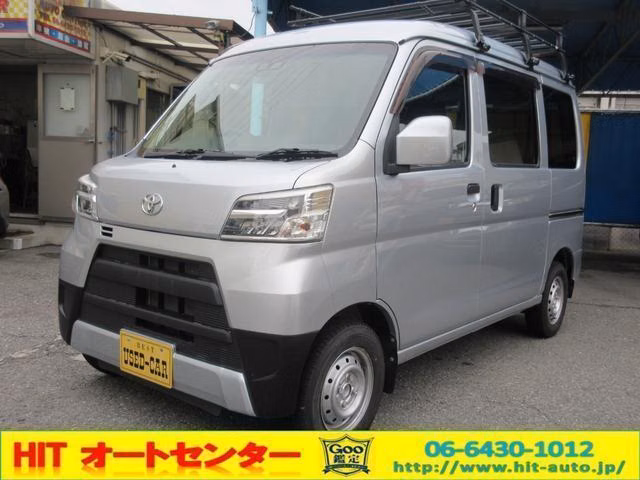 TOYOTA PIXIS VAN