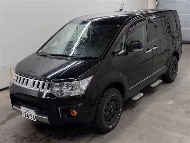 MITSUBISHI DELICA D:5