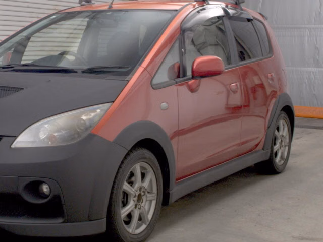 MITSUBISHI COLT