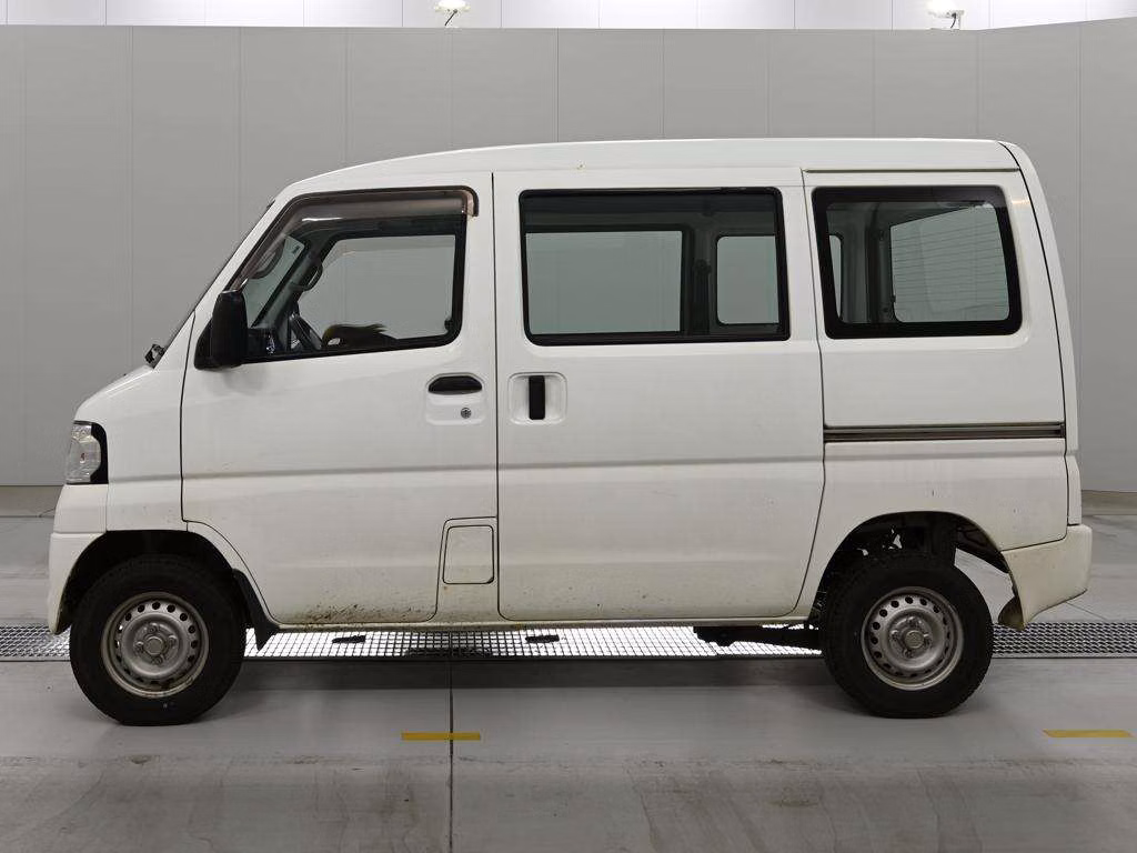 MITSUBISHI MINICAB MIEV