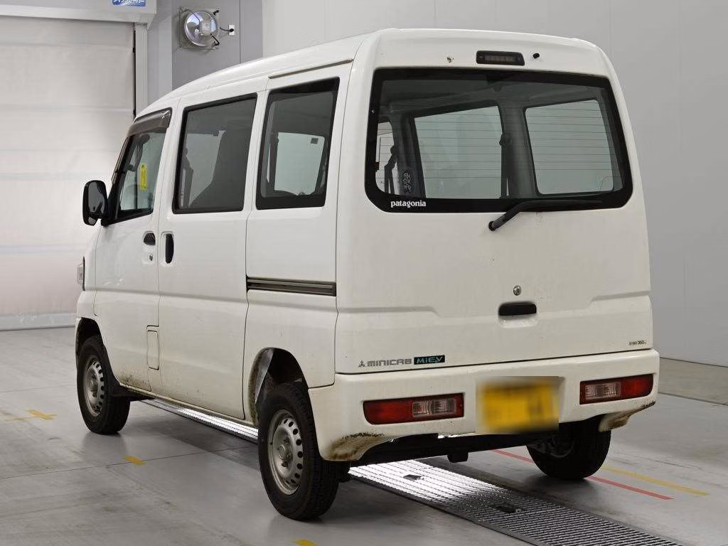 MITSUBISHI MINICAB MIEV