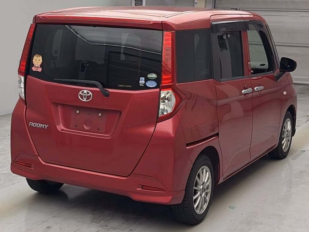 TOYOTA ROOMY