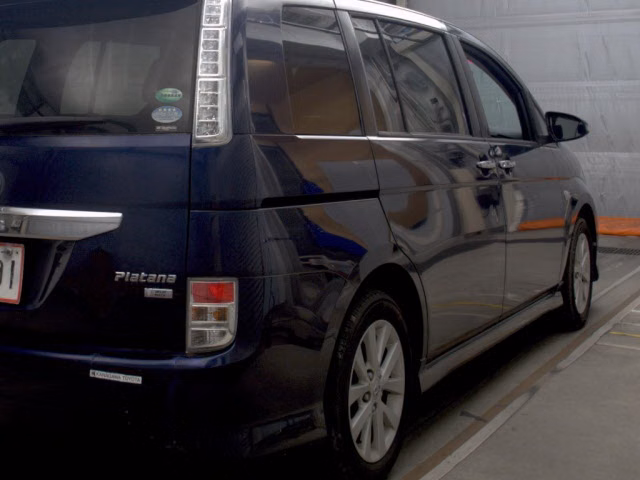 TOYOTA ISIS