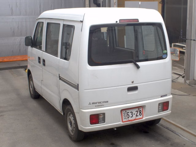 MITSUBISHI MINICAB
