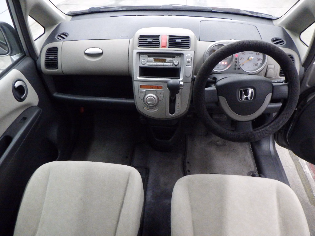 HONDA LIFE