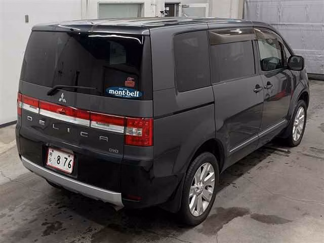MITSUBISHI DELICA D:5