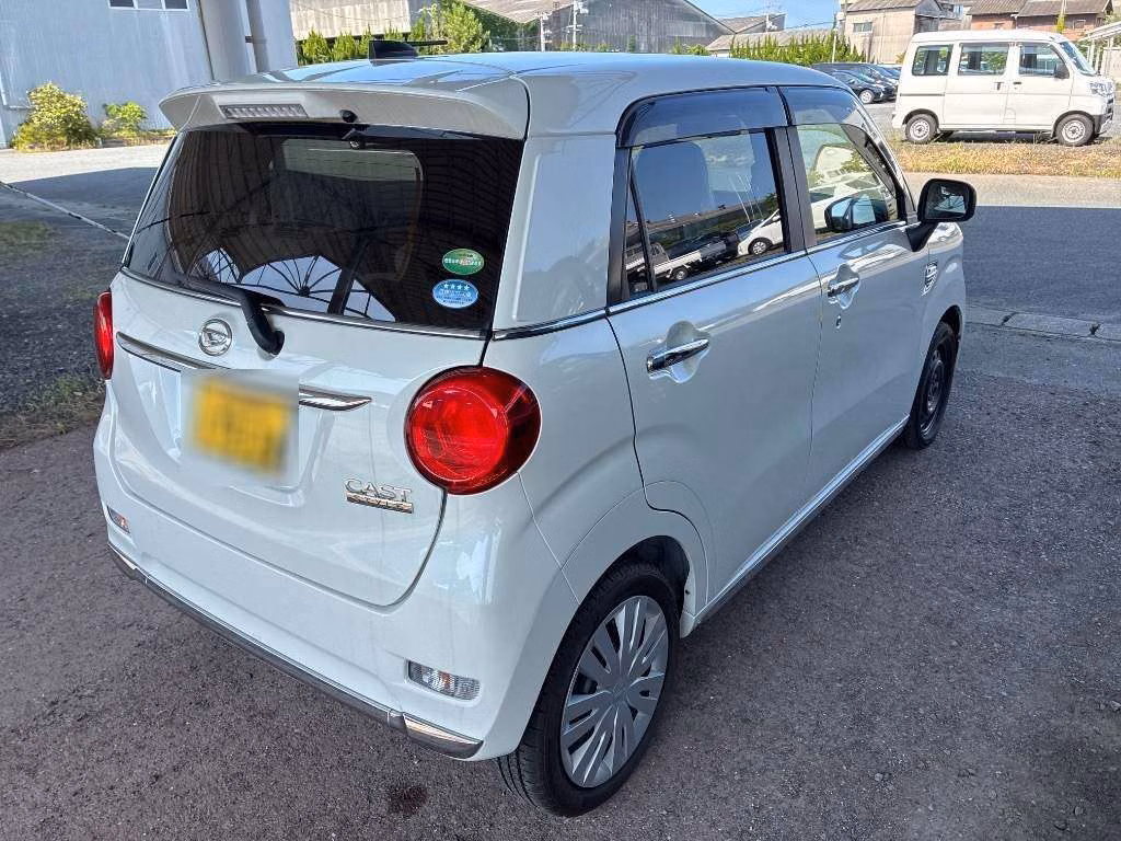 DAIHATSU CAST