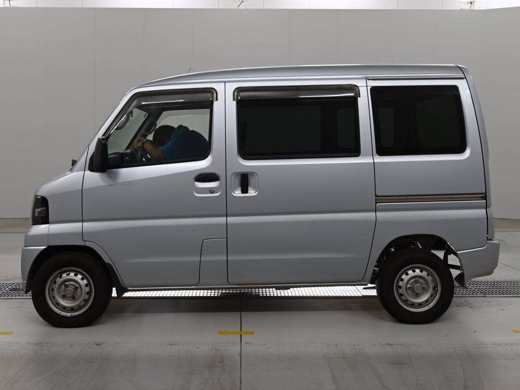 MITSUBISHI MINICAB