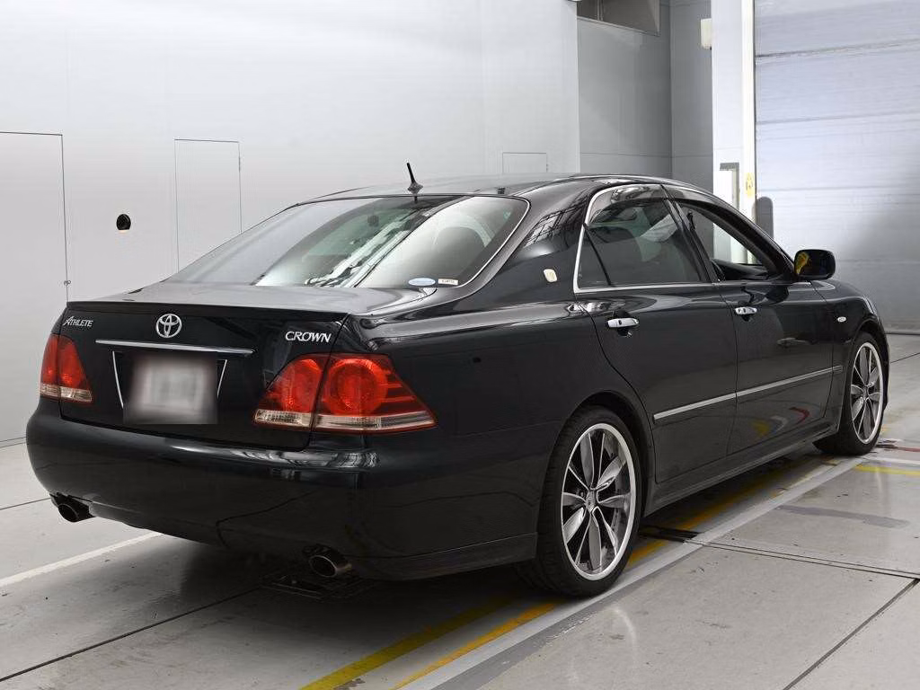 TOYOTA CROWN