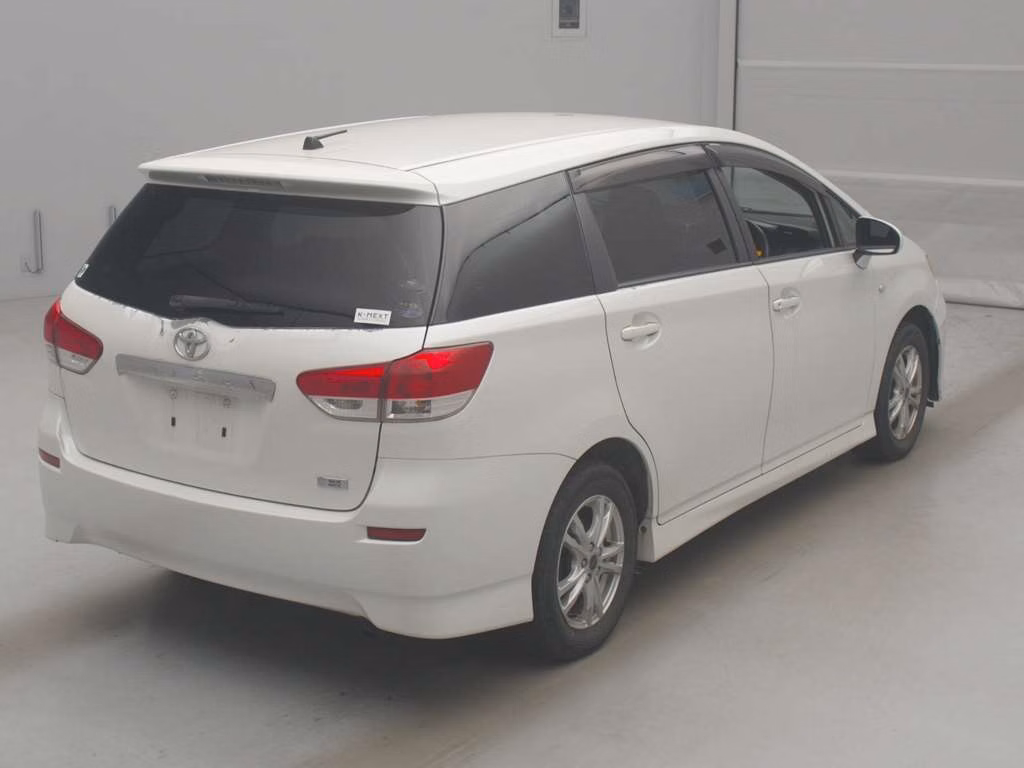 TOYOTA WISH