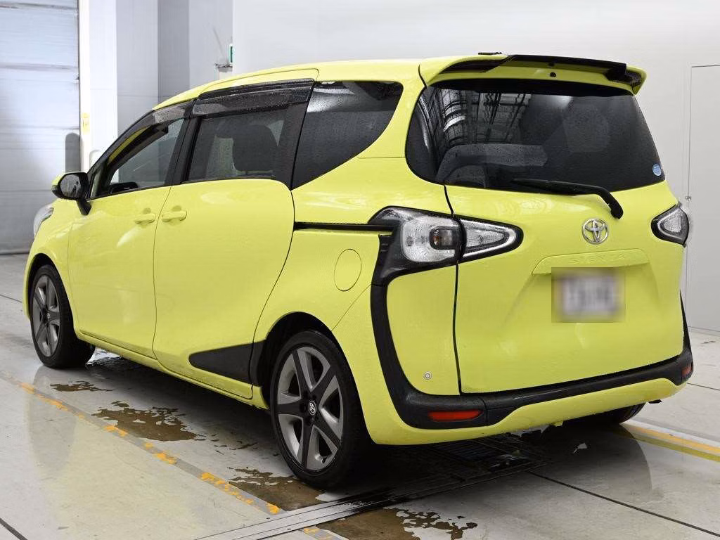 TOYOTA SIENTA