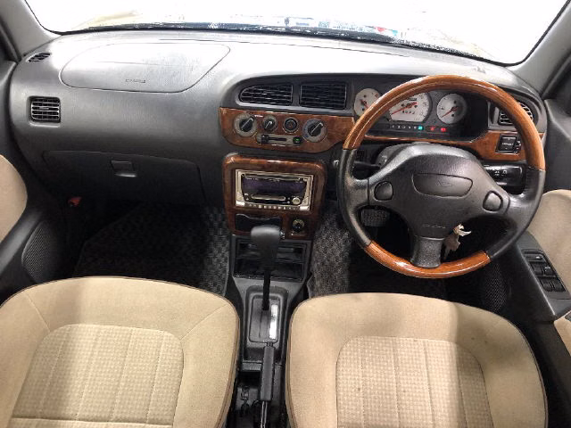 DAIHATSU MIRA GINO
