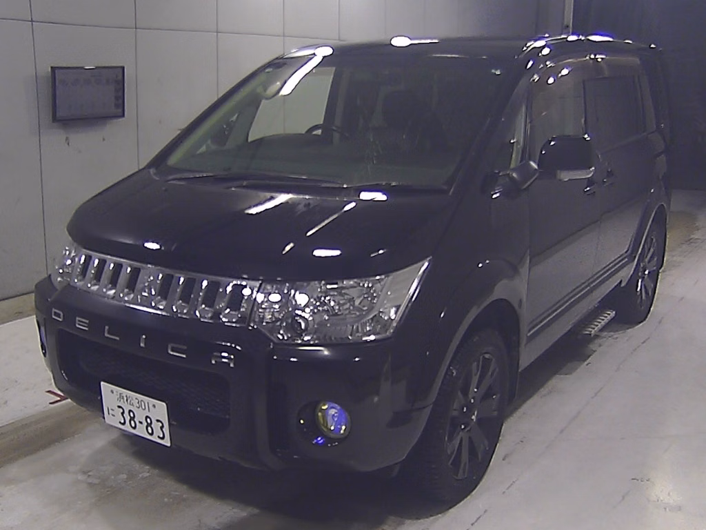 MITSUBISHI DELICA D:5