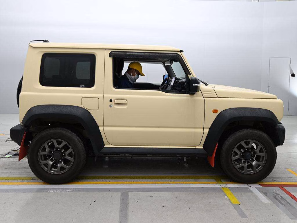 SUZUKI JIMNY SIERRA