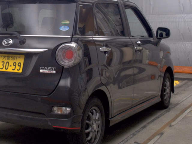 DAIHATSU CAST
